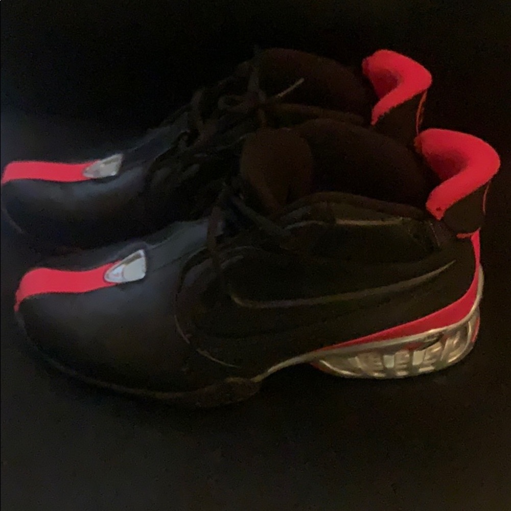 Mike vicks shoes, but only pay with cash app